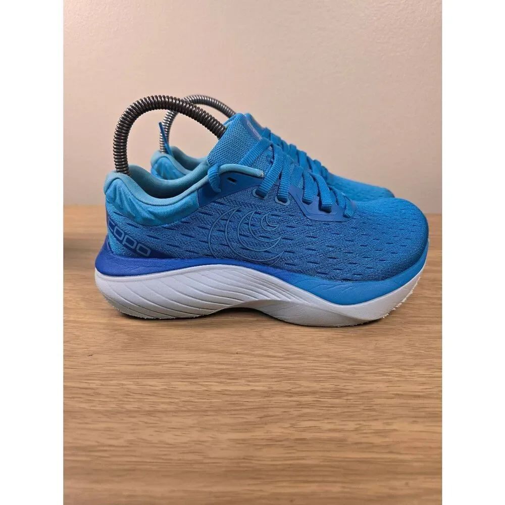 Topo Athletic Atmos Women's Size 6 Blue White Cushion Running Shoes Sneakers